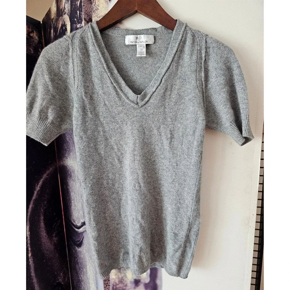 Maison de Papillon Gray 100% Mongolian Cashmere V-Neck Short Sleeve Sweater S